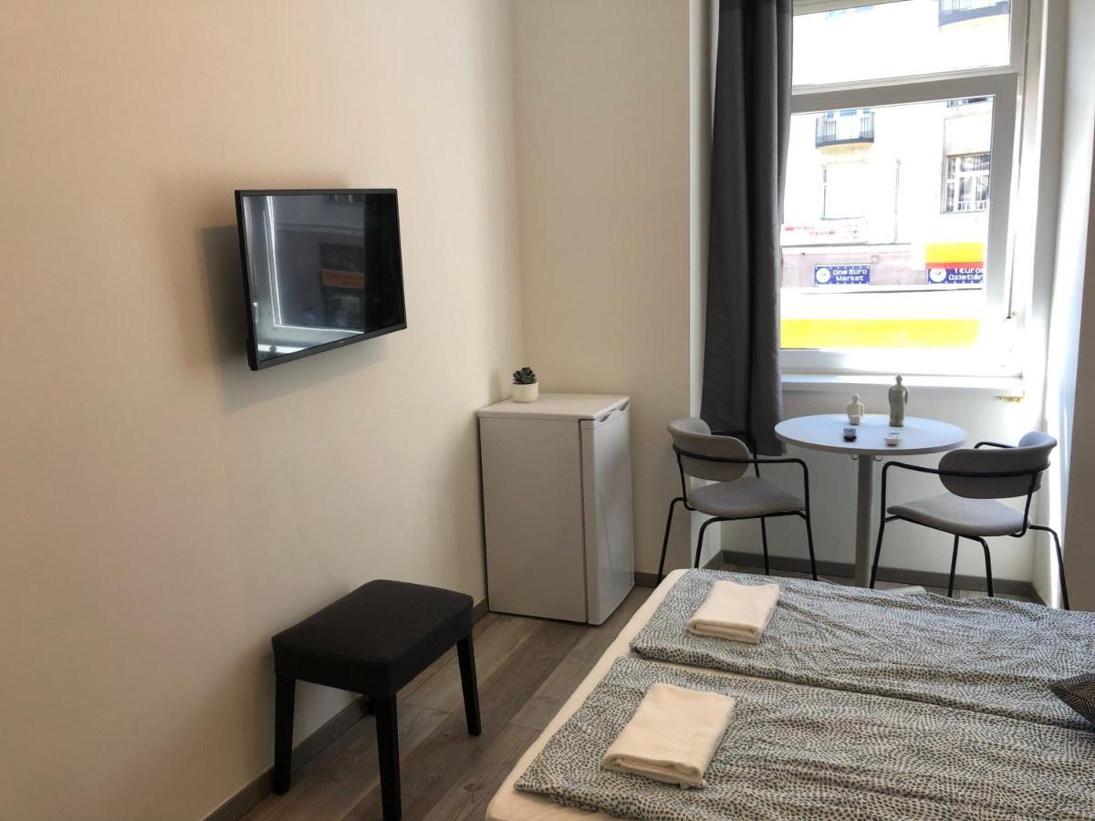 Bella Fiore Apartment 4 Budapest Luaran gambar